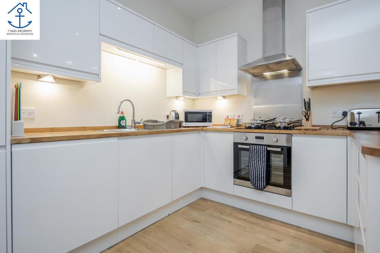 Spacious Luxury 2 Bed Apartment By 7 Seas Property Serviced Accommodation Maidenhead With Parking And Wifi Экстерьер фото