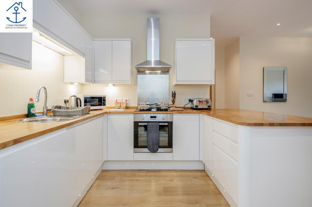 Spacious Luxury 2 Bed Apartment By 7 Seas Property Serviced Accommodation Maidenhead With Parking And Wifi Экстерьер фото